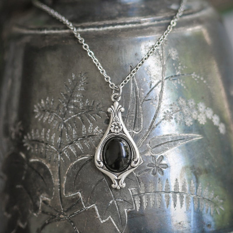 Sorceress Necklace
